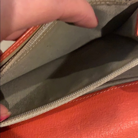 CHANEL Bi Fold Leather Wallet - Picture 12 of 14